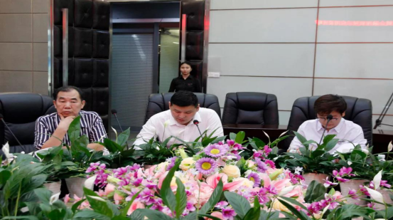 騰(teng)遠惠雲-中雲供應(ying)鍊金融深圳展示(shì)應用說明峰會在(zài)中亞矽谷海岸會(hui)議廳舉行