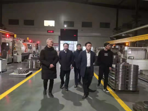 全(quán)力壯大發展新(xin)動能 打造科技(ji)創新軸承産業(yè)鍊