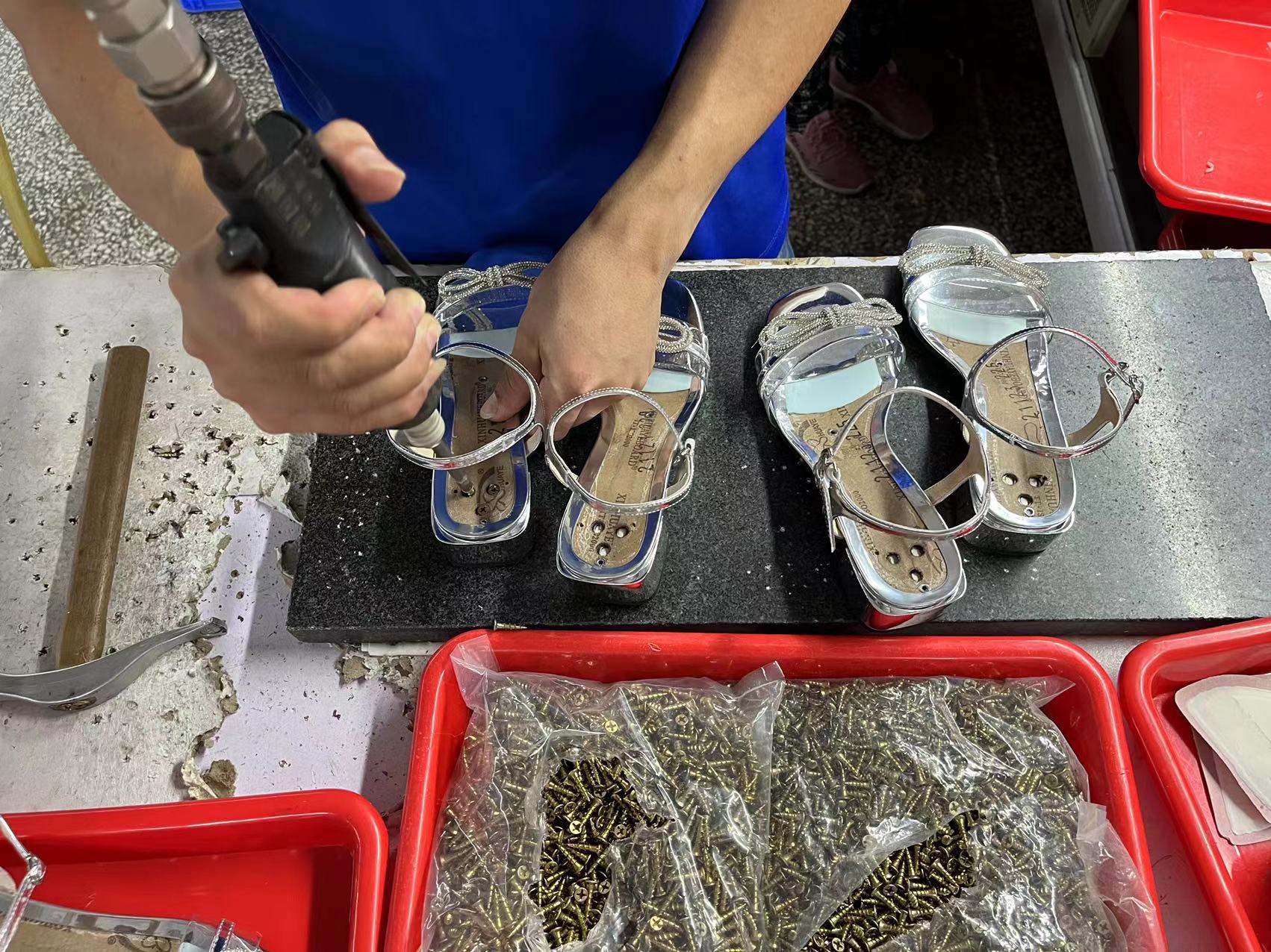 制(zhì)造業巡訪(fang)｜從東莞到(dào)東南亞，一(yī)位代工者(zhě)的三國開(kai)廠曆程